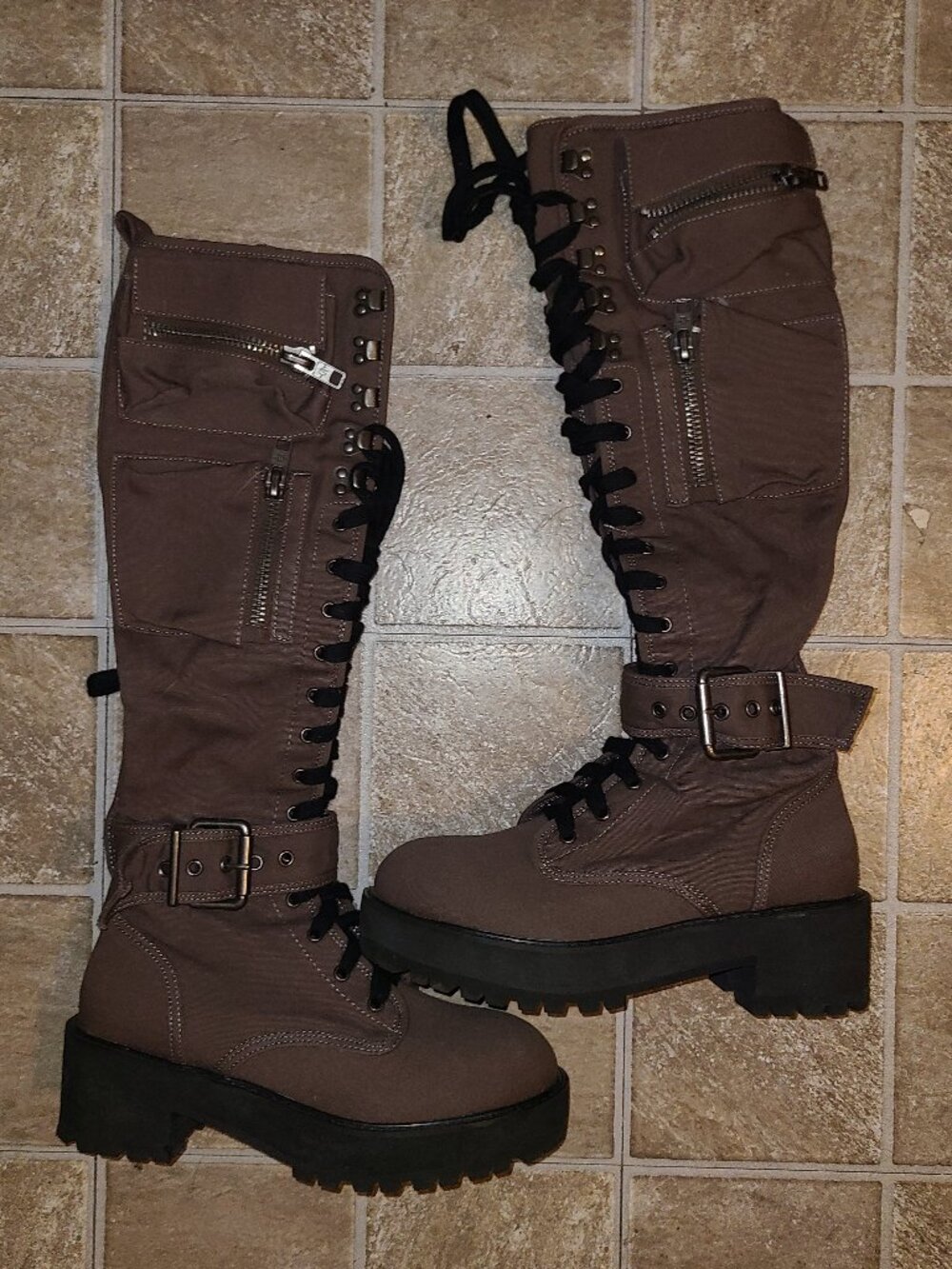 CURRENT MOOD Cedar Obsidian Pocket Combat Boots, Size 9 - Picture 3 of 4